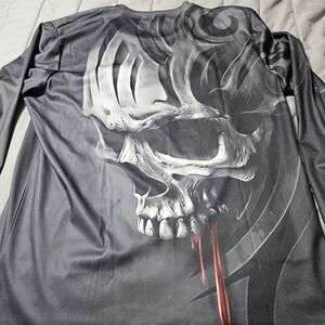 Long sleeve grey skull shirt